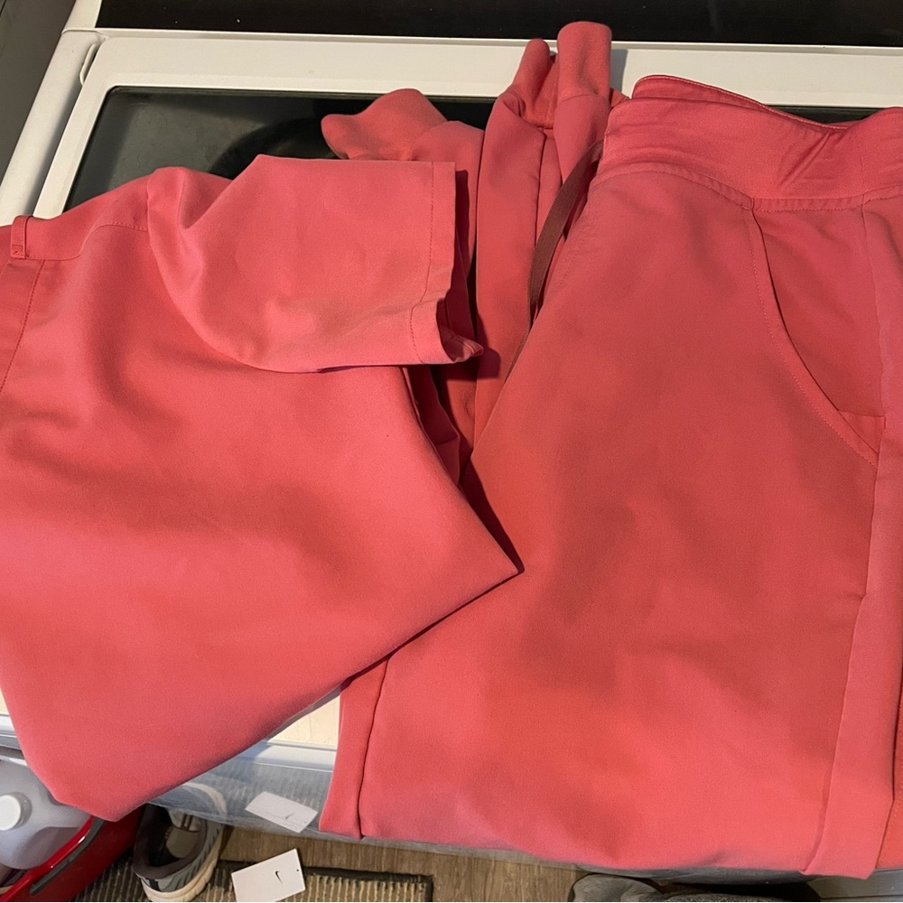 Figs Coral Scrub Top